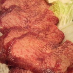 馬肉屋たけし - 馬肉タン！これまた絶品です！