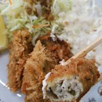 かき小屋 広田湾 - 大振りな牡蠣フライ