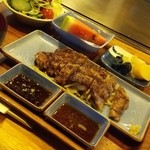 山正肉料理店 - 網焼き定食1