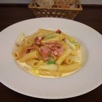 ヴィア トスカネッラ - リガトーニ ベーコンと白菜のクリームソース（2016.10）