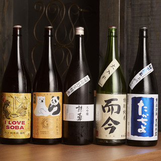 About 100 types of sake are always available to suit your taste.