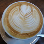 オクサワ・ファクトリー・コーヒー・アンド・ベイクス - フラットホワイト