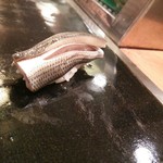 蛇の市 - にぎり（小肌）