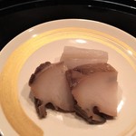 まき村 - 千葉大原の蒸し鮑、芋茎の煮物（2016/9）