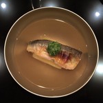 まき村 - 鮎の一夜干しと冬瓜の椀物、オクラ添え（2016/9）