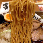 Keisuke - 肉そば醤油（味玉入り）８８０円（麺）