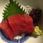五代目 野田岩 - 美味しいとしか言えない本マグロ。味わってゆっくり食べた。