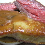 レストラン メルキュール - 牛ハネシタ肉とフォアグラのソテー・ロッシーニ風
      2016.11.14