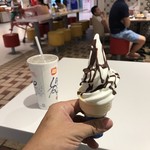 Lotteria - 2016/11 前回よりも小型なソフトクリーム 半額セールで30,000₫（約15円）とお持ち帰り用でミリンダ（MIRINDA） 160,000₫（約79円）