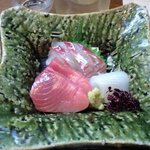 神馬 - ピカピカのお刺身