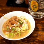 立飲み たきおか - 煮込みは外せませんねー。