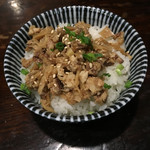 博多とんこつラーメン わ蔵  - 昼定（肉メンマご飯）