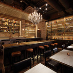 TOKYO Whisky Library - 
