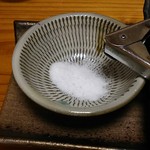 初鮮 - エビには塩を振って下さい。