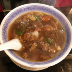 毛家麺店 - 牛バラあんかけ麺（980円）