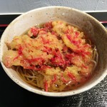 立食いそば・うどん すみちゃん - 紅生姜天蕎麦440円