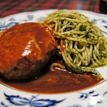 フローレンス - ハンバーグ（イタリア産チーズとバジリコ添え）