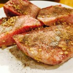 立ち食い焼肉 みらく - 牛タンとても厚切りでしたｖ