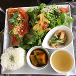 マリモ カフェ アンド ダイニング - 