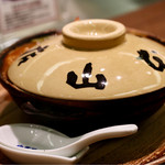 Yamamotoyahonten - 味噌煮込うどんの土鍋