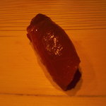 鮨処 つく田 - 鮪 赤身。(頭身)