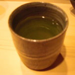 鮨処 つく田 - 茶で口をリセットし鮨に移行…