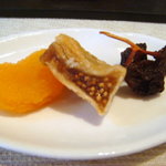 グランメゾン グラシアニ - チーズの付け合せのドライフルーツ