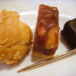 グランメゾン グラシアニ - ミニャルディーズは好きな小菓子を自由に選べます