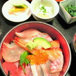 玄海旬魚 居酒屋 こじま - 海鮮丼７８０円
