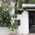 No.5 Emerald Hill Cocktail Bar - 美しいお玄関