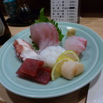 Sushi Tatsu - 天然魚の盛り合わせ、1500円（税別）