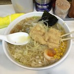 どさん子娘 - 塩ラーメンにニンニク5杯投入