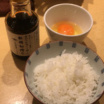 饗 くろ喜 - 玉子かけご飯（200円）※新桶初搾り