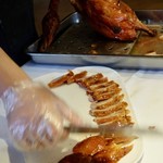 燕雲楼 - 北京ダック　158元（2868円）