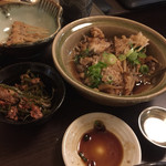 魚と酒と串 ちろり - あら炊きともう一品