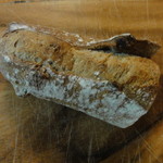 生瀬ヒュッテ - くるみバゲット（10月のパンセット）