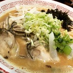 らーめん専門店 拉ノ刻 - 2016年11月21日
      煮干しの日
      いけない芽生恋煮干しらーめん980円
      味噌味 牡蠣増し