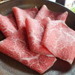 日本產黑毛品牌和牛紅肉 (A5級) 牛頸肉涮涮鍋