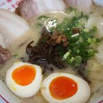 ラーメンまむし - “まむしラーメン”(850円)。