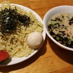 壱 - つけ麺(醤油)+メガ+たまご