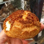 ガレ・ドゥ・ワタナベ - カリカリシュークリーム200円