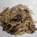 4種キノコのパスタ