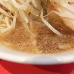 ラーメン二郎 - スープ