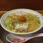 龍上海 - ラー博は俺の社員食堂。  赤湯からみそミニラーメソ！  なるとがキュート♡  雪が降る寒い日は、やっぱりこういうアシアシの味噌ラーメソがイイね！