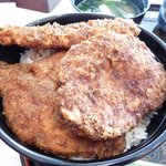 ヨーロッパ軒 - 大トリオ丼のアップ