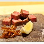 たん焼 松下 - 黒毛和牛厚切りたんの炭火焼き