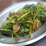 プルジャ ダイニング - (new)2016.08・蕎麦の葉と豚バラ(メニュー外)