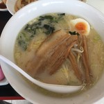 中華料理 萬盛 - トンコツラーメン