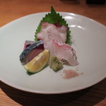 Kotaro - お造り3種盛り：真鯛、〆鯖、蛸1