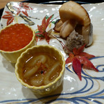 まき村 - 紅葉と川で乾山写の竜田川を想わせる